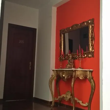 Mesón El Número Uno Hotel 2*